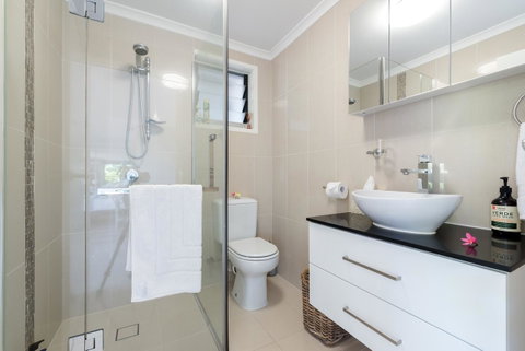 Private Guest Suite High On Currumbin Hill - Hotel Gold Coast 12