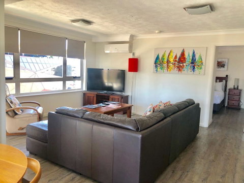 Wharf Boutique Apartments - Hotel Gold Coast 9