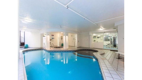 Excluza - Hotel Gold Coast 11