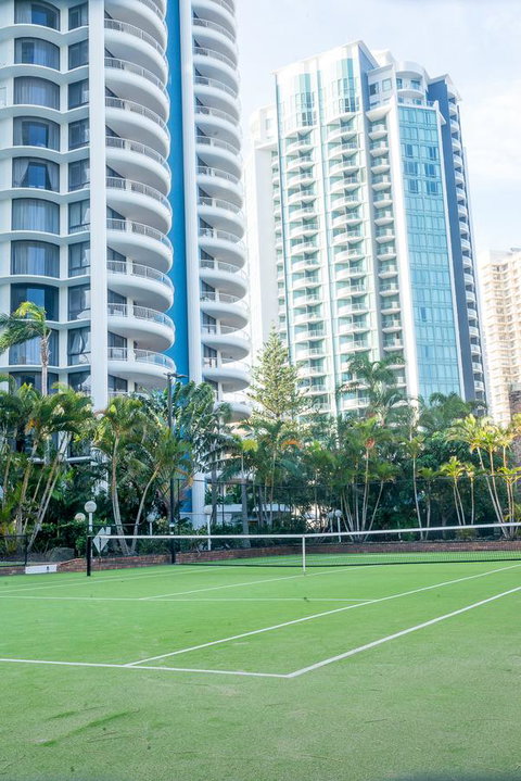 Excluza - Hotel Gold Coast 8