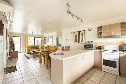 Marcol Place Holiday Apartments - Hotel Gold Coast 5