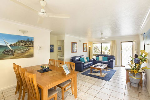 Marcol Place Holiday Apartments - Hotel Gold Coast 12