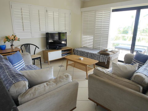 Cylinder Beach Mooloomba Unit 3 - Hotel Gold Coast 5