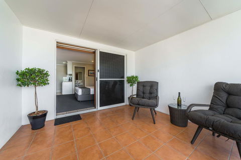 Cosmopolitan Motel & Serviced Apartments - Hotel Gold Coast 18