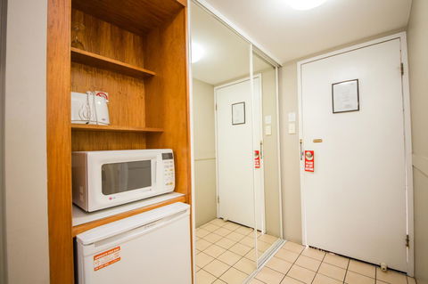 Cosmopolitan Motel & Serviced Apartments - Hotel Gold Coast 22