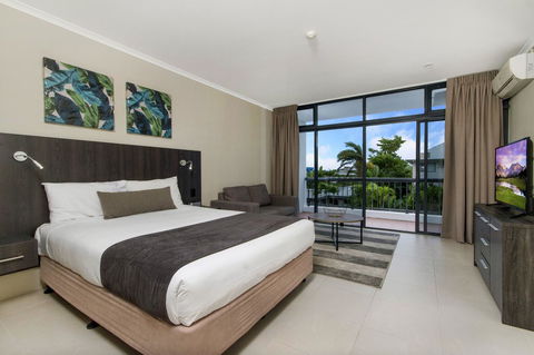 Sunshine Tower Hotel - Hotel Gold Coast 1