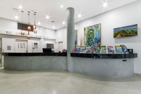 Sunshine Tower Hotel - Hotel Gold Coast 24