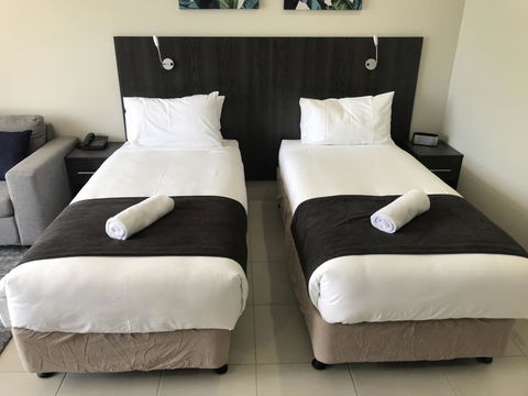 Sunshine Tower Hotel - Hotel Gold Coast 6