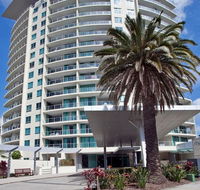 Wings Resort Apartments and 2 Story Penthouses - We Accommodate - Hotel Gold Coast