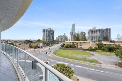 Wings Resort, Apartments And 2 Story Penthouses - We Accommodate - Hotel Gold Coast 16