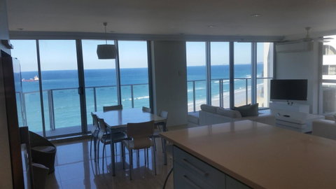 Hi Surf Beachfront Resort Apartments - Hotel Gold Coast 3