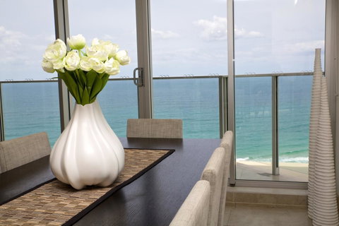Hi Surf Beachfront Resort Apartments - Hotel Gold Coast 25