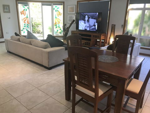 Taj On Byrnes - Private Luxury Apartment Mareeba - Hotel Gold Coast 6