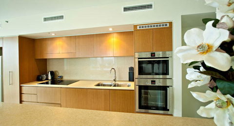 Lanai Riverside Apartments - Hotel Gold Coast 4