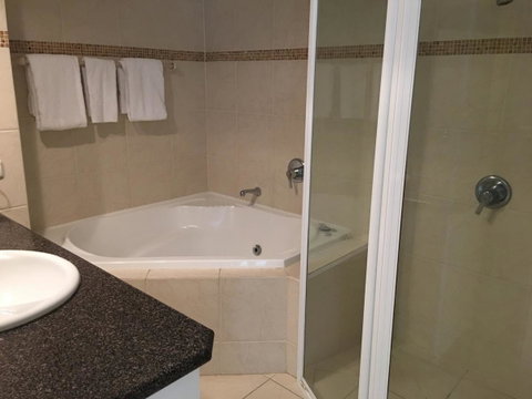 The Penthouses Apartments - Hotel Gold Coast 38