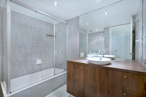 Genesis Apartments By Gold Coast Premium - Hotel Gold Coast 20
