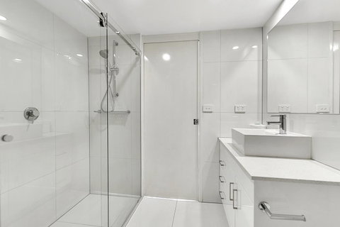 Surfers Century Oceanside Apartments - Hotel Gold Coast 3