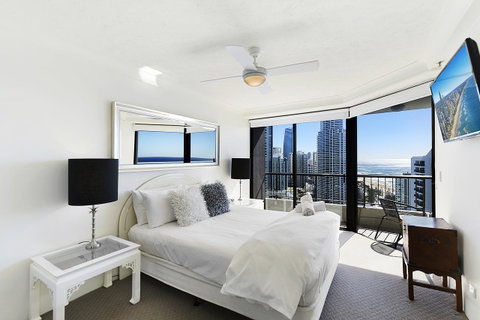 Surfers Century Oceanside Apartments - Hotel Gold Coast 2