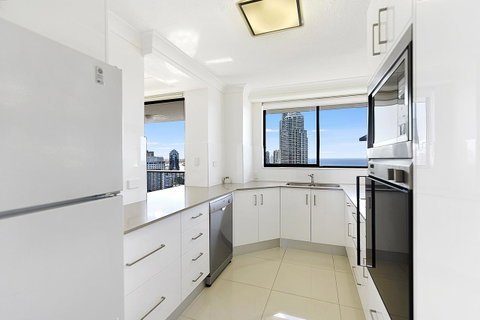 Surfers Century Oceanside Apartments - Hotel Gold Coast 4