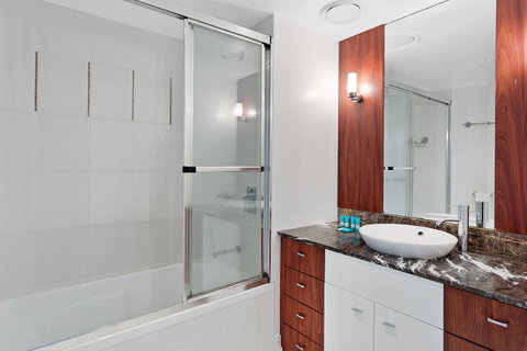 Holiday Holiday Chevron Renaissance Apartments - Hotel Gold Coast 29