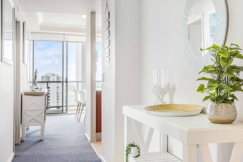 Holiday Holiday Chevron Renaissance Apartments - Hotel Gold Coast 2