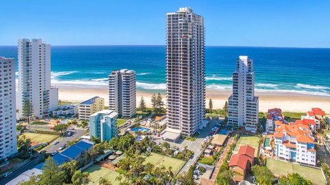 Surfers Aquarius On The Beach - Hotel Gold Coast 0