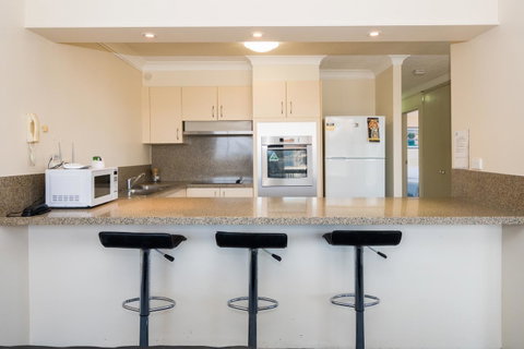 Breakers North Absolute Beachfront Apartments - Official - Hotel Gold Coast 14