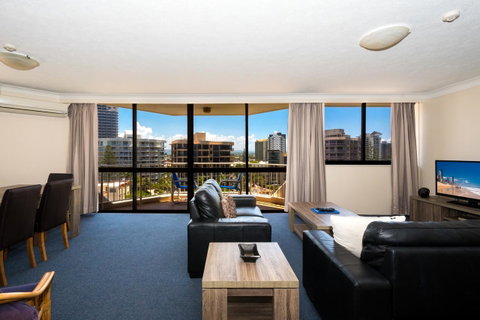 Breakers North Absolute Beachfront Apartments - Official - Hotel Gold Coast 13