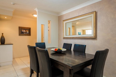Breakers North Absolute Beachfront Apartments - Official - Hotel Gold Coast 37