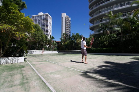 Surfers Mayfair - Hotel Gold Coast 3