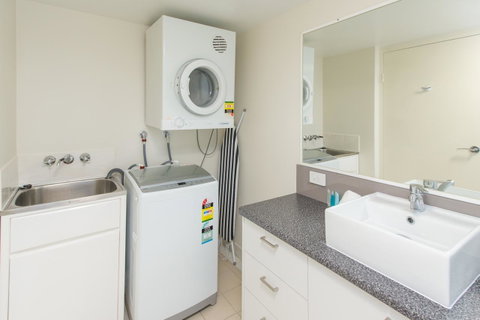 Miami Beachside Holiday Apartments - Hotel Gold Coast 23