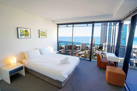 Circle On Cavill Surfers Paradise Apartments-Holiday Paradise - Hotel Gold Coast 9