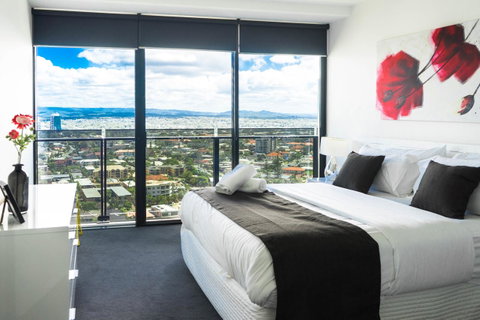 Circle On Cavill Surfers Paradise Apartments-Holiday Paradise - Hotel Gold Coast 3