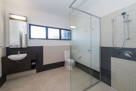 Weetanga - Hotel Gold Coast 2