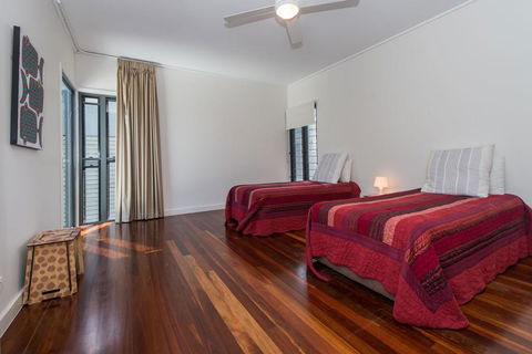 Weetanga - Hotel Gold Coast 3