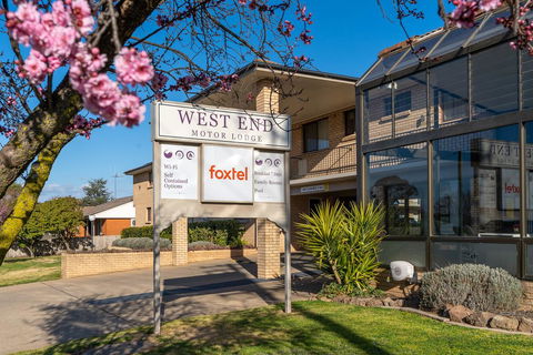 West End Motor Lodge - Hotel Gold Coast 0