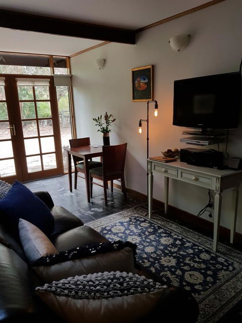 William Hunt's Retreat - Redwood Studio - Hotel Gold Coast 3