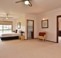 Wine Country Homestead 1br Studio - Hotel Gold Coast