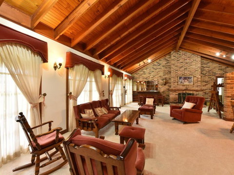Wine Country Homestead 4-6br House - Hotel Gold Coast 1