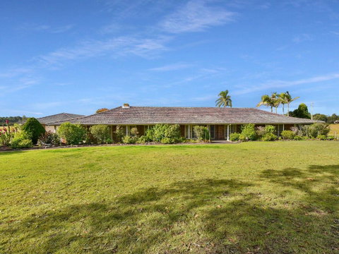 Wine Country Homestead 4-6br House - Hotel Gold Coast 0