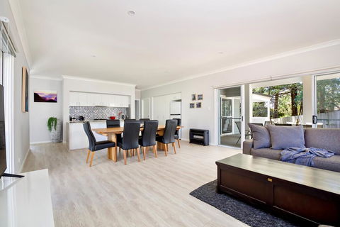 Winsome - Hotel Gold Coast 1