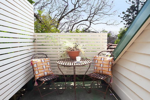 Woolwich Studio Bliss, Your Private Oasis By The Water - Hotel Gold Coast 2