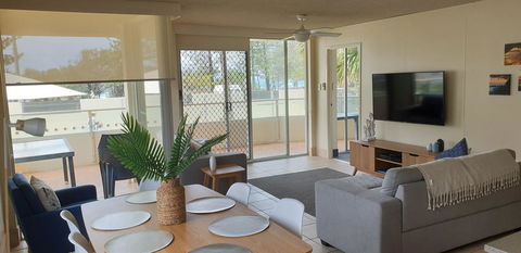 Wyuna Beachfront Holiday Apartments - Hotel Gold Coast 1
