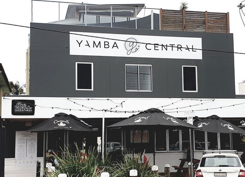Yamba Central Hotel And Backpackers - Hotel Gold Coast 2