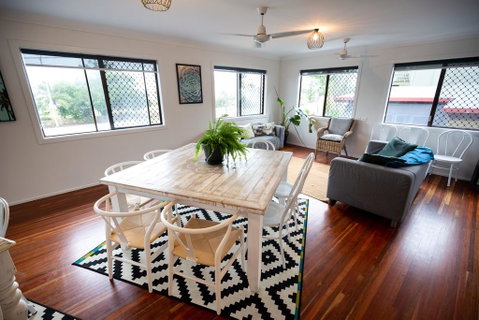 Yeppoon Beachhouse - Hotel Gold Coast 2