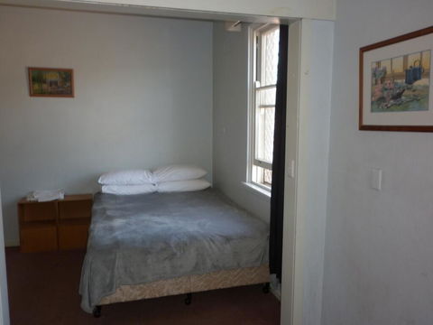 Young Budget Accommodation - Hotel Gold Coast 0