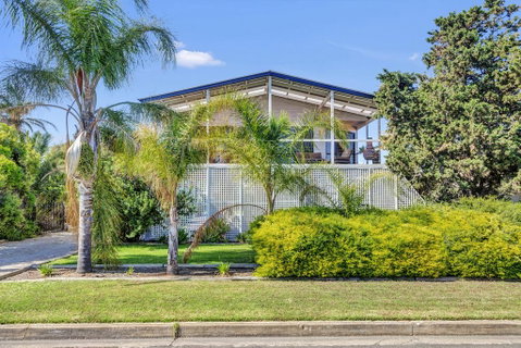 Zephyr Shores - Hotel Gold Coast 2