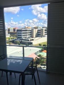 Direct Hotels - North Shore Kawana - Hotel Gold Coast 3