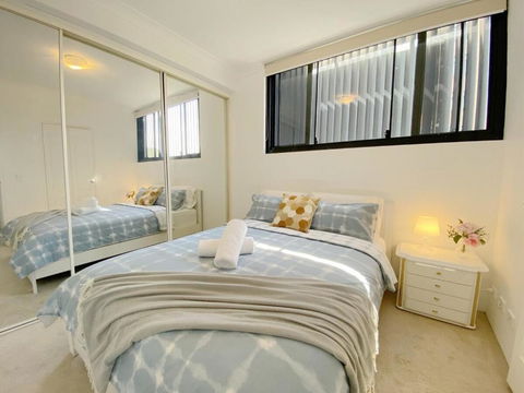 A Cozy 2B2B Apartment Near Airport & Train Station - Hotel Gold Coast 2