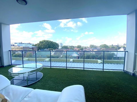 A Cozy 2B2B Apartment Near Airport & Train Station - Hotel Gold Coast 3